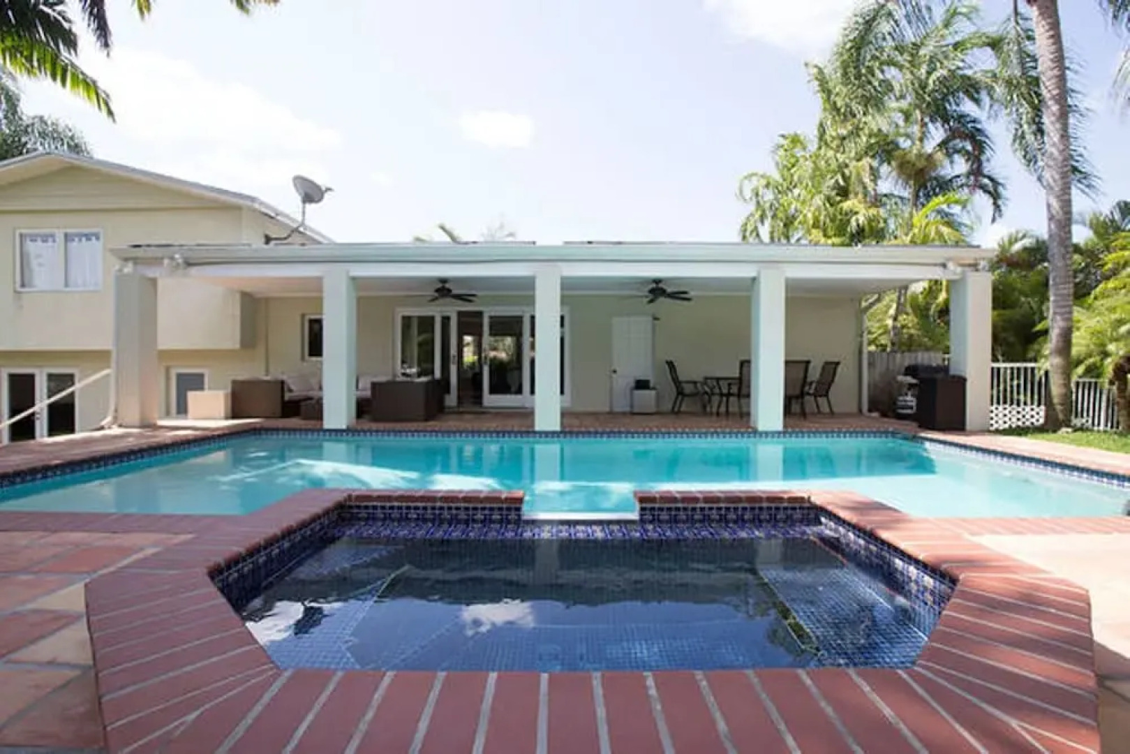 Tropical Oasis Estate