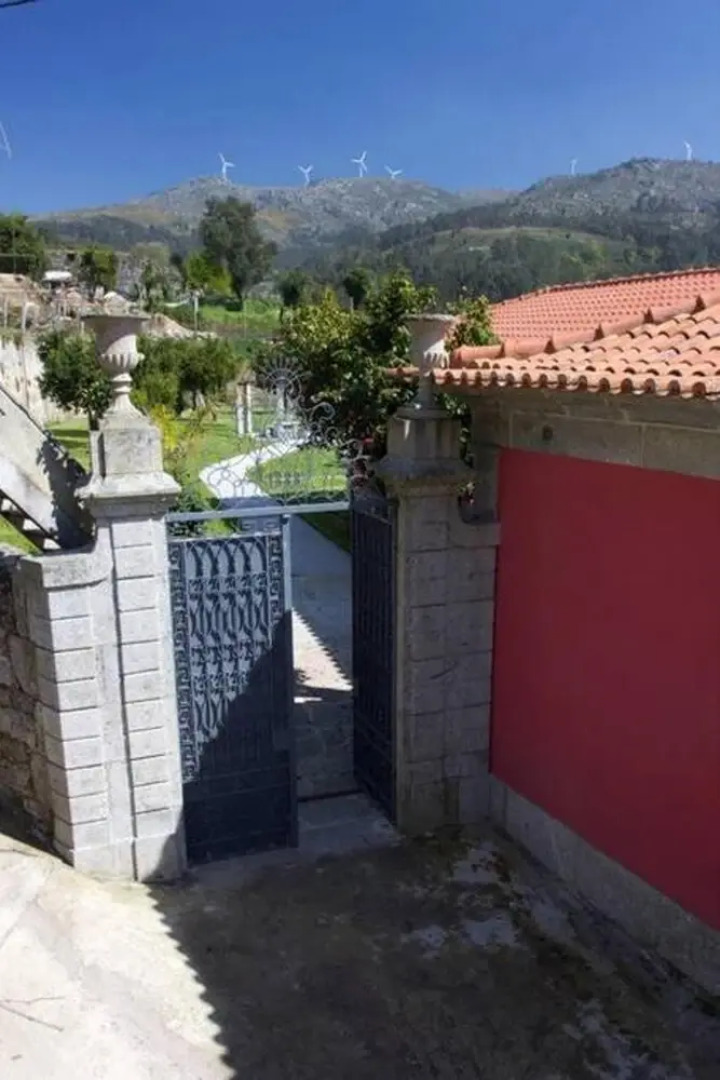 Villa with 3 bedrooms in Sobradelo da Goma with wonderful mountain view private pool enclosed garden 60 km from the beach