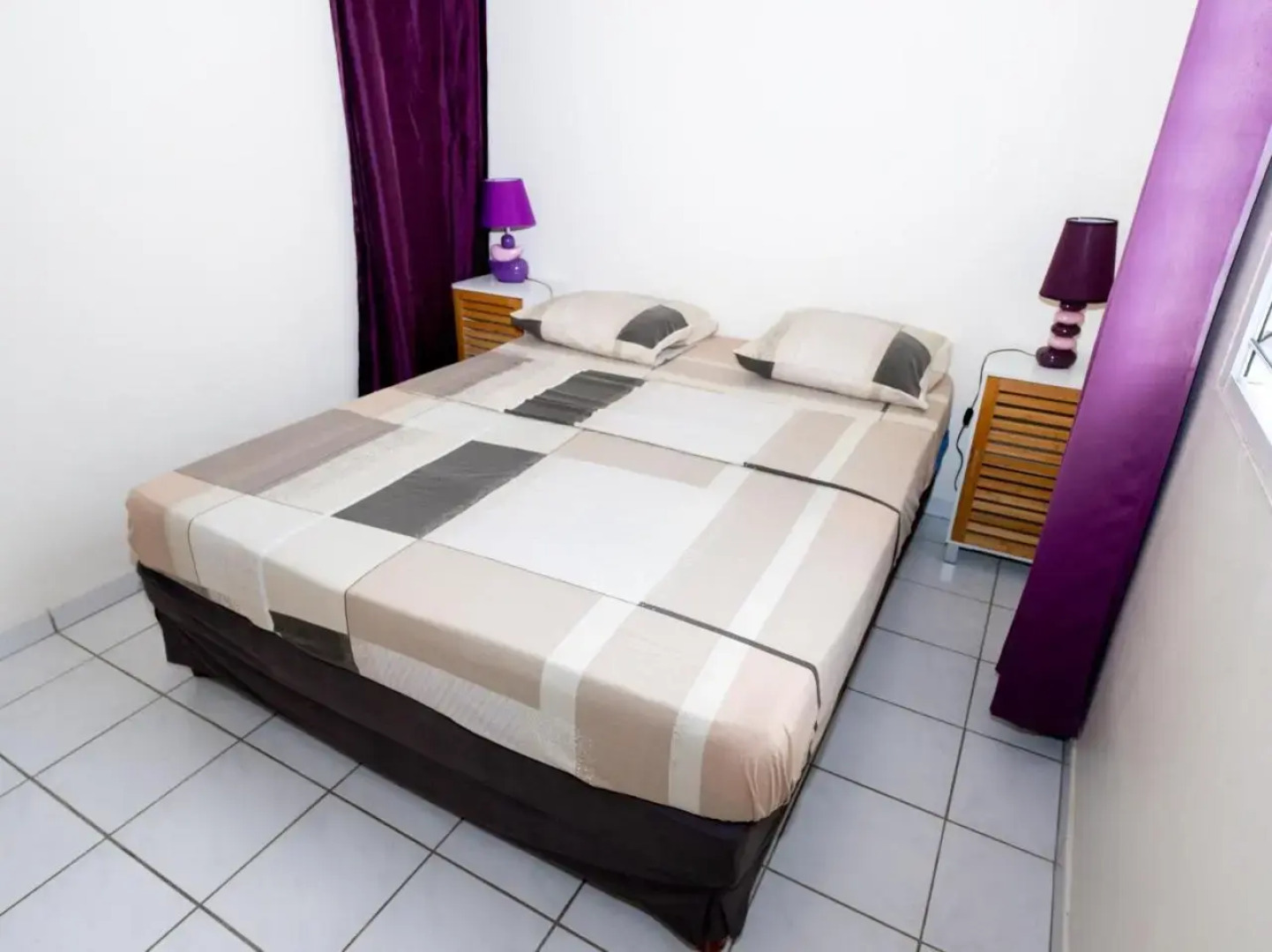 case an nou Martinique 3***