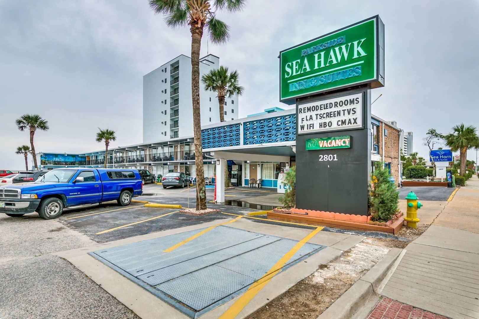Sea Hawk Motel