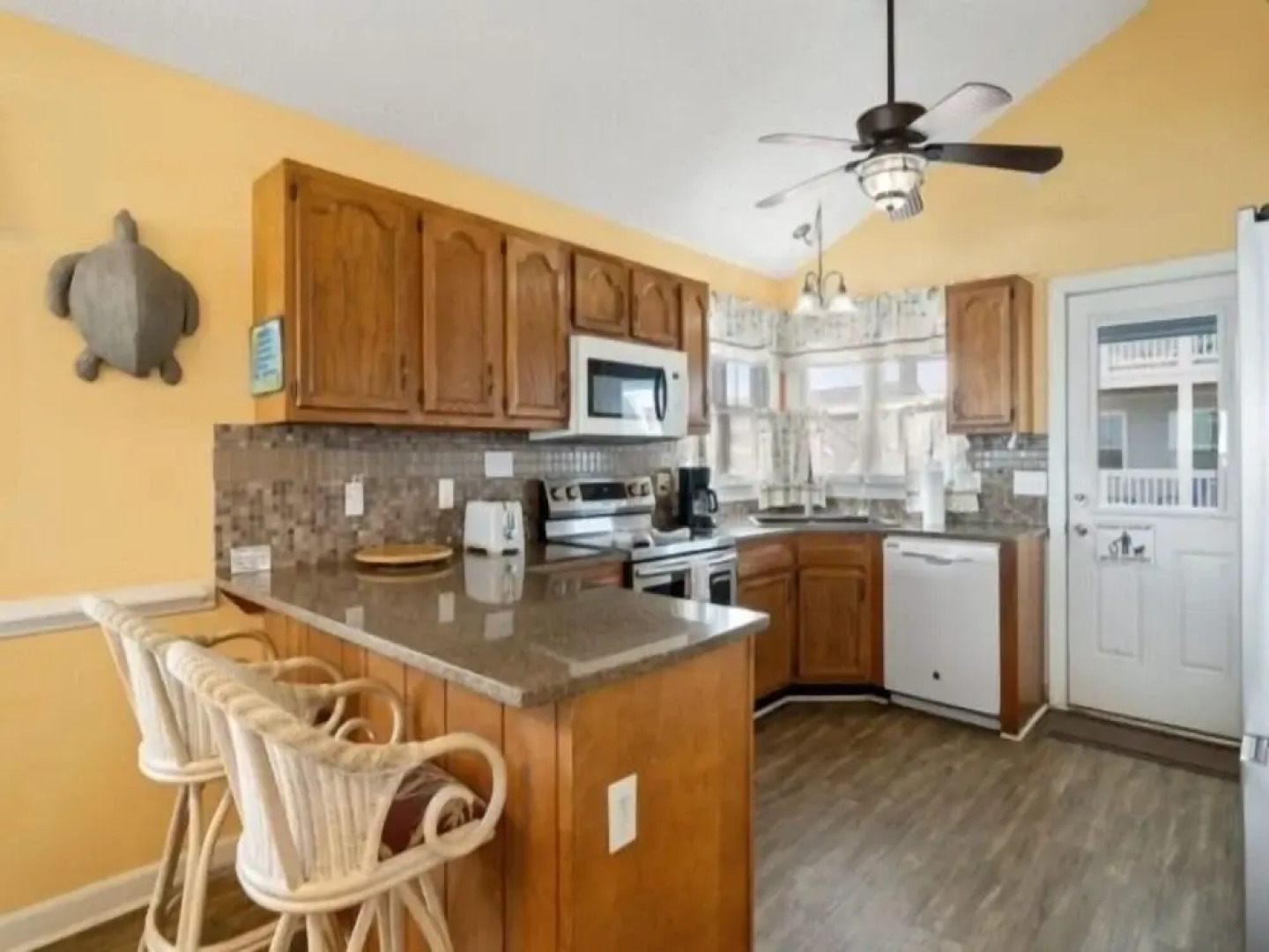 By The Kure Beach Pier 4 Bedroom Villa by Redawning