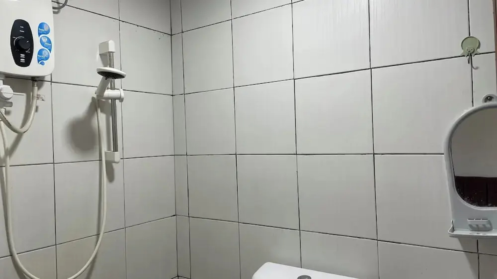 OYO 91026 M&H Hotel 2