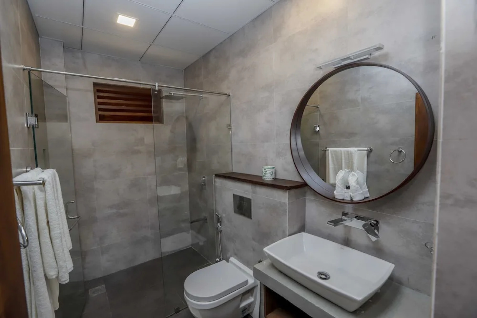 Sapphire Seas Beachfront Villas