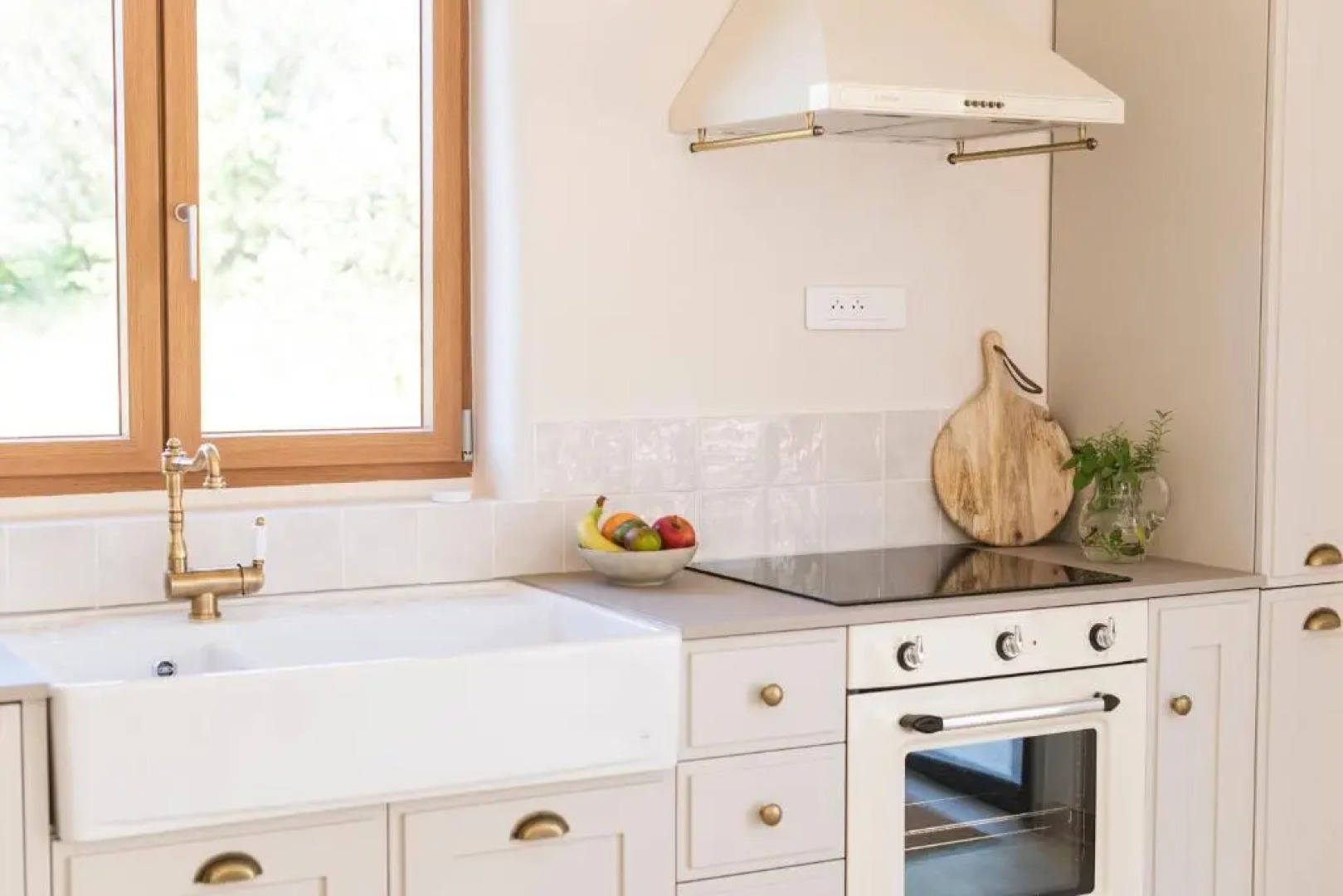 La Petite Ruche, 1 Bedroom Gite in the Luberon (Adults Only)