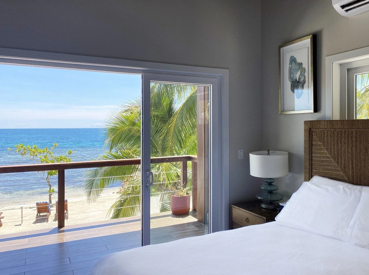Ray Caye Private Island Resort