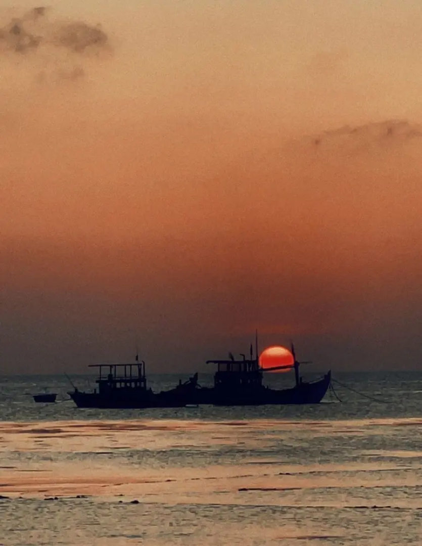 Island Sunset Hotel