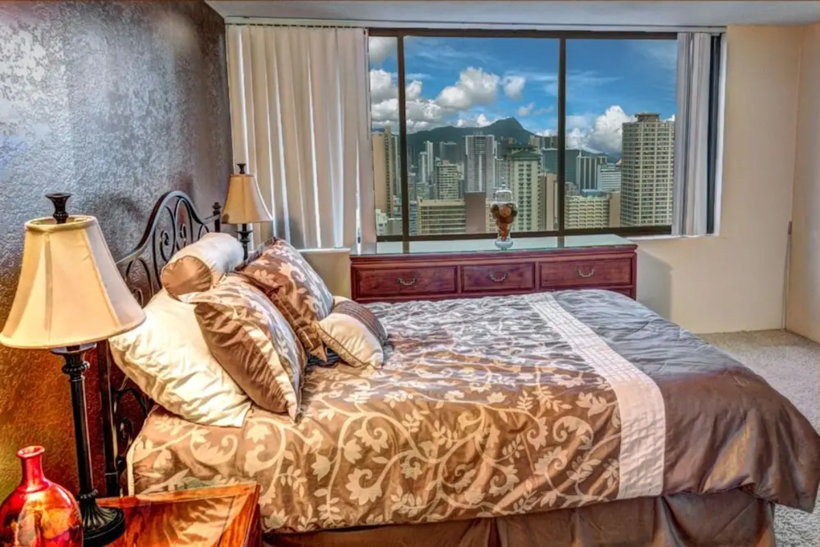 Hawaiian Monarch PH303 Oceanview