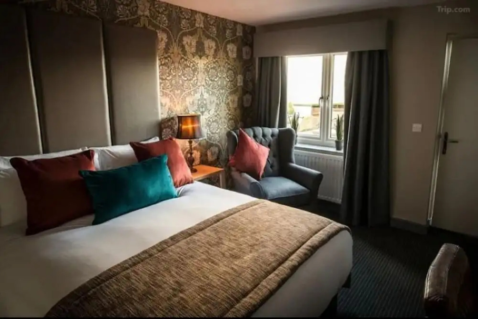 The New Hobbit Hotel Rooms