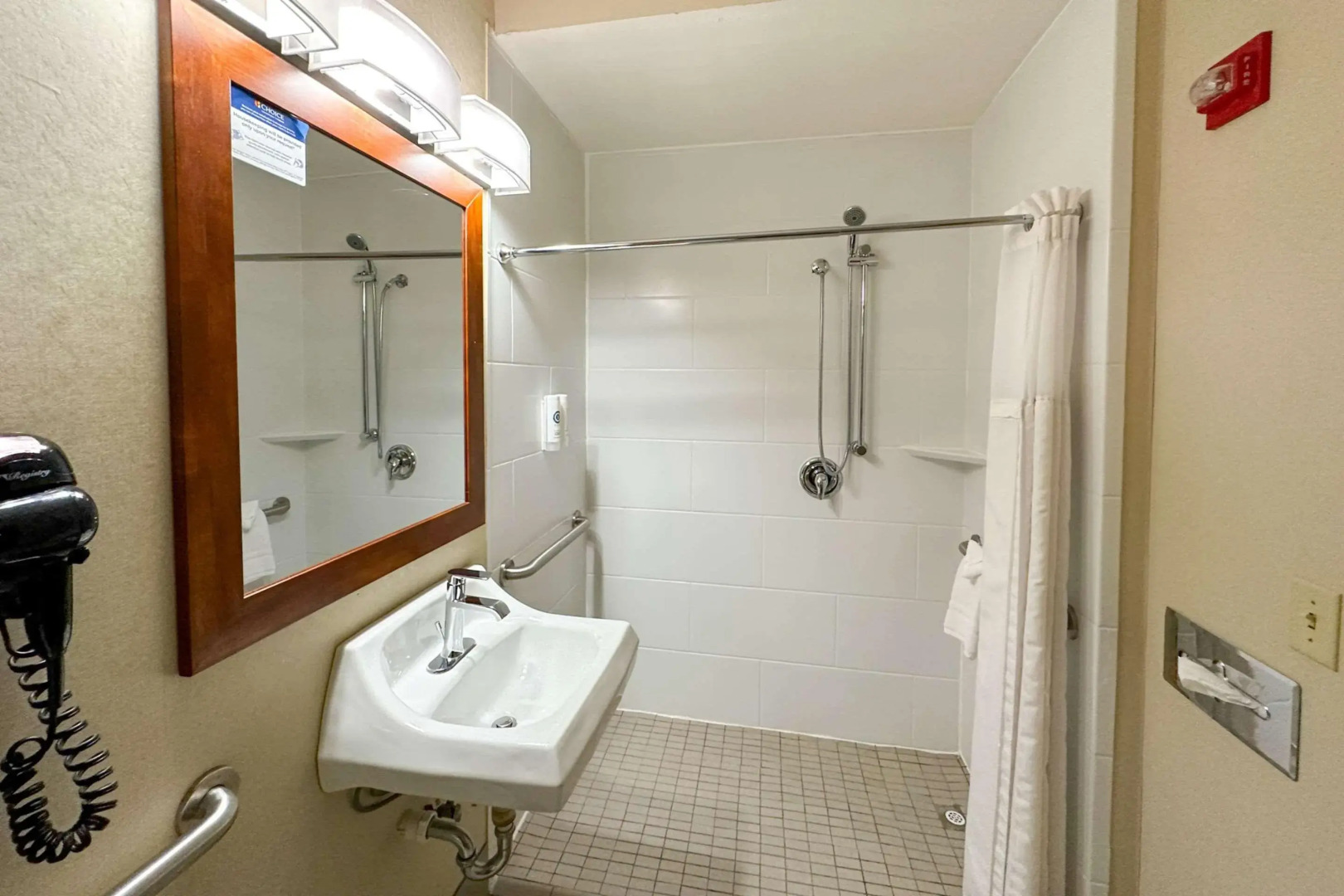 Comfort Inn & Suites Geneva - West Chicago