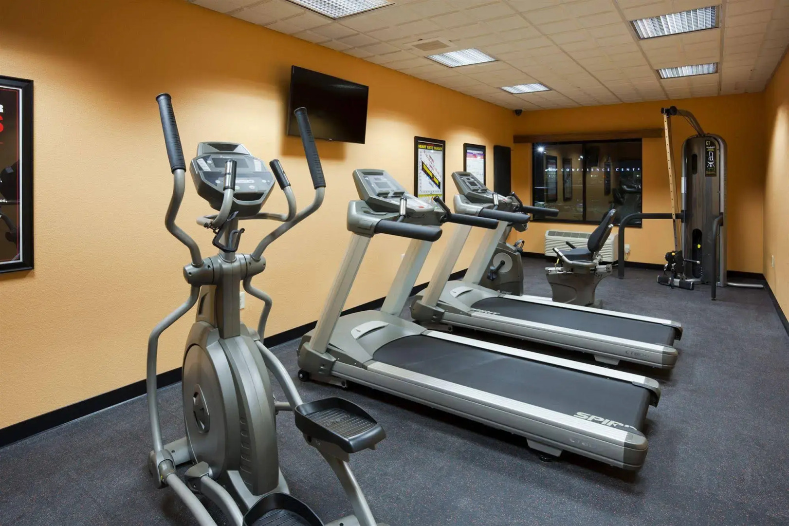 Grand Forks Lodge and Suites