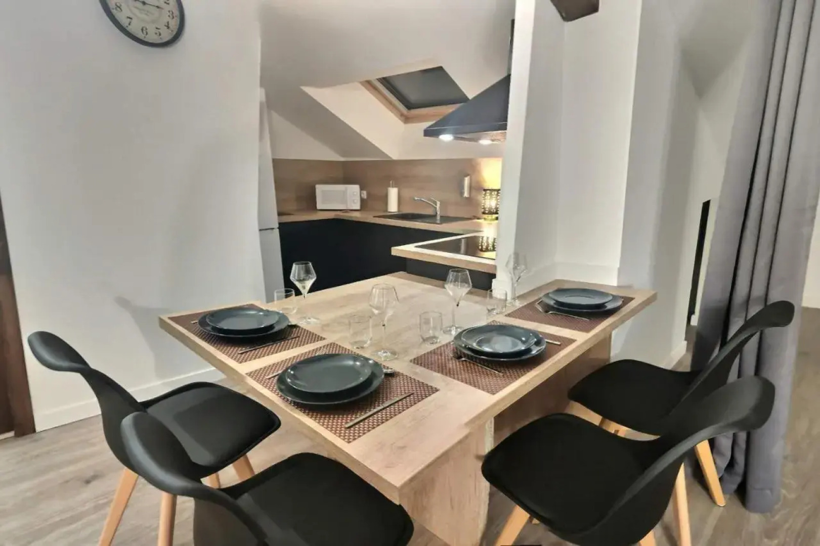 Magnifique, T2 Bis Spacieux & Calme, Neuf, Parking