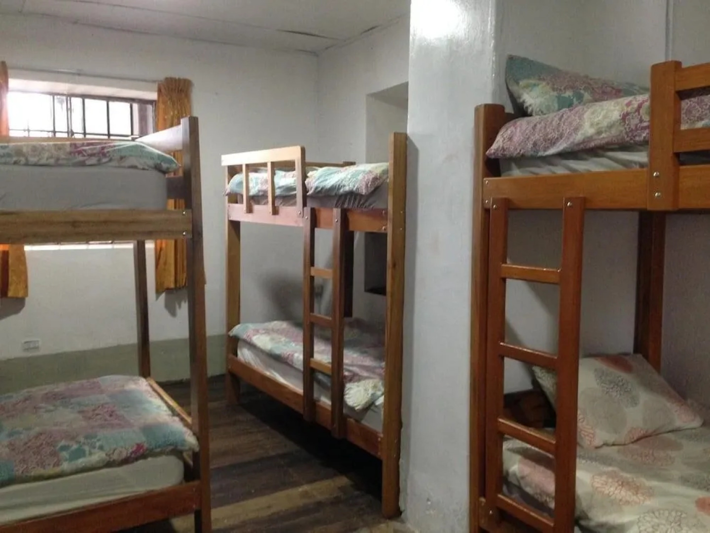 Chacha International - Hostel