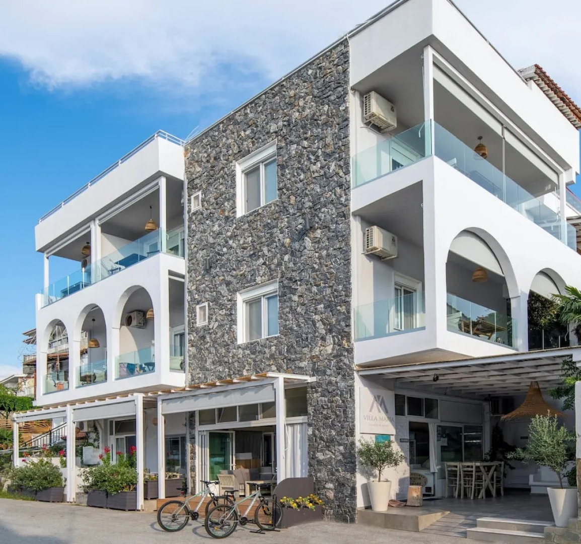 Villa Maria Studios & Suites