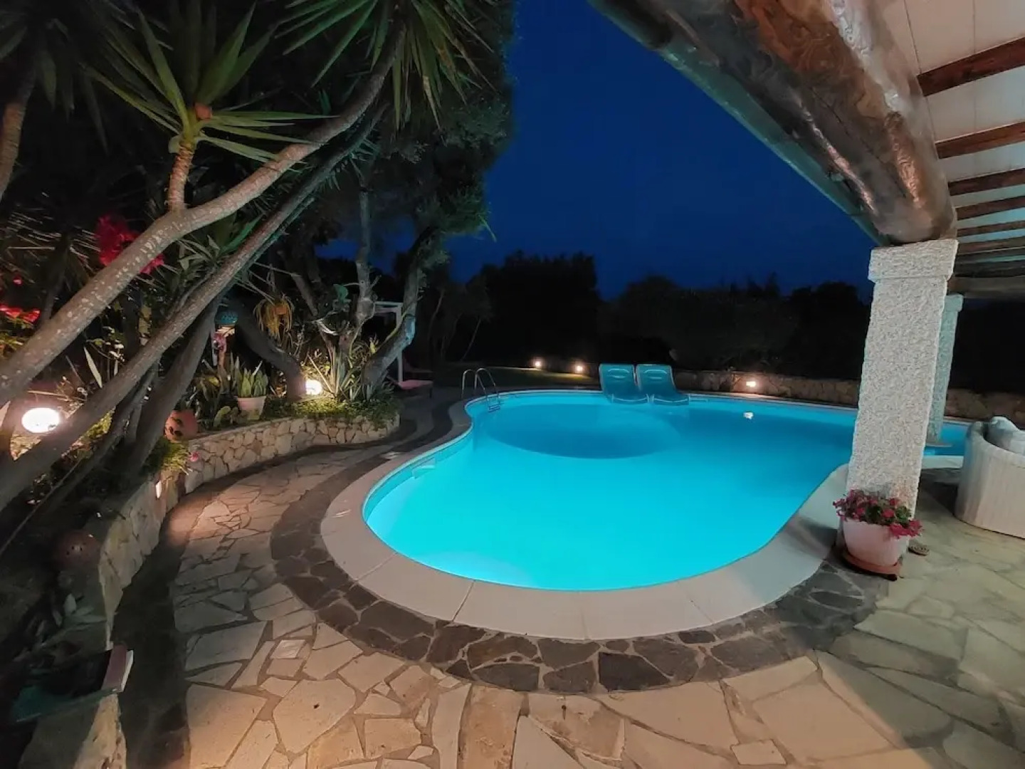 Surphinia Torre di Bari