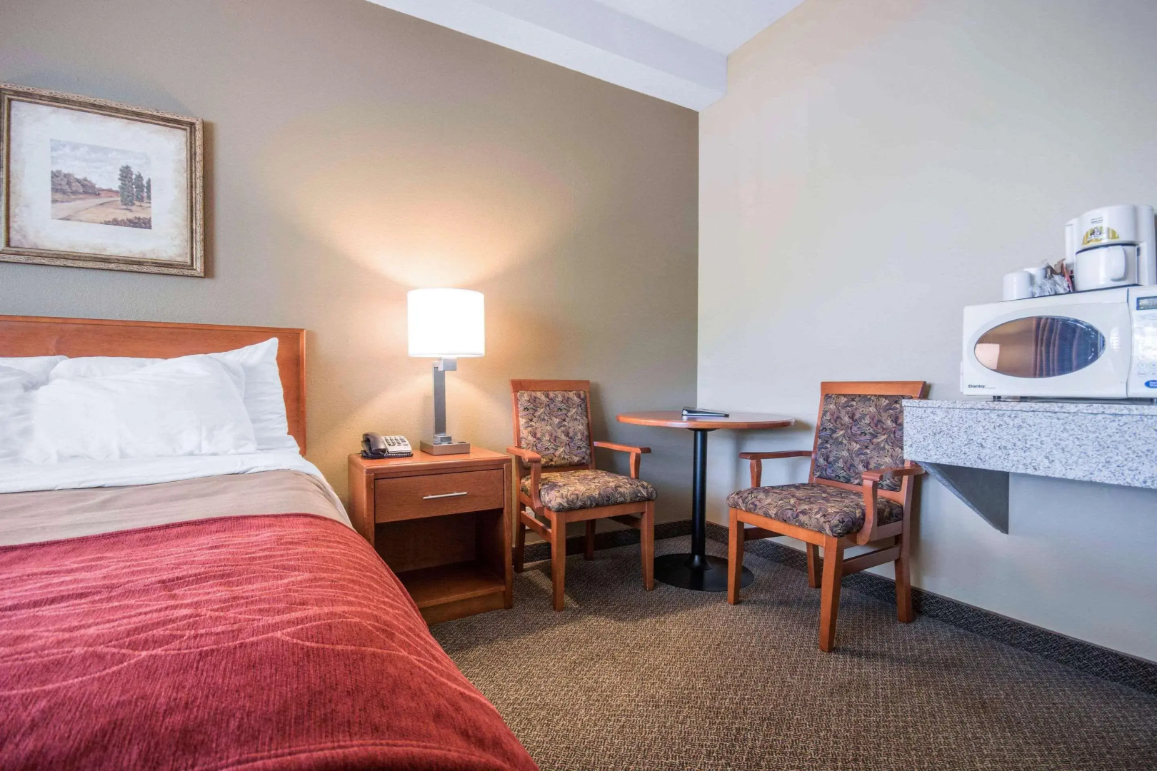 Comfort Inn & Suites
