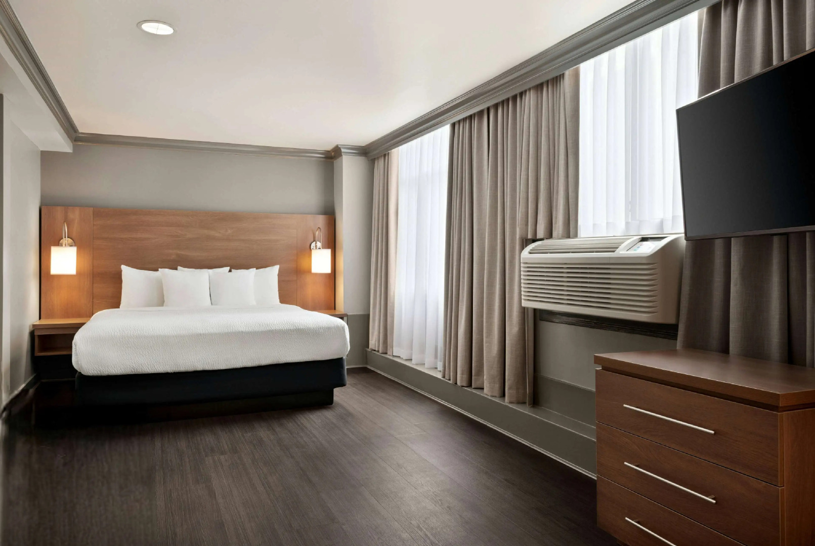 Days Inn by Wyndham Vancouver Downtown