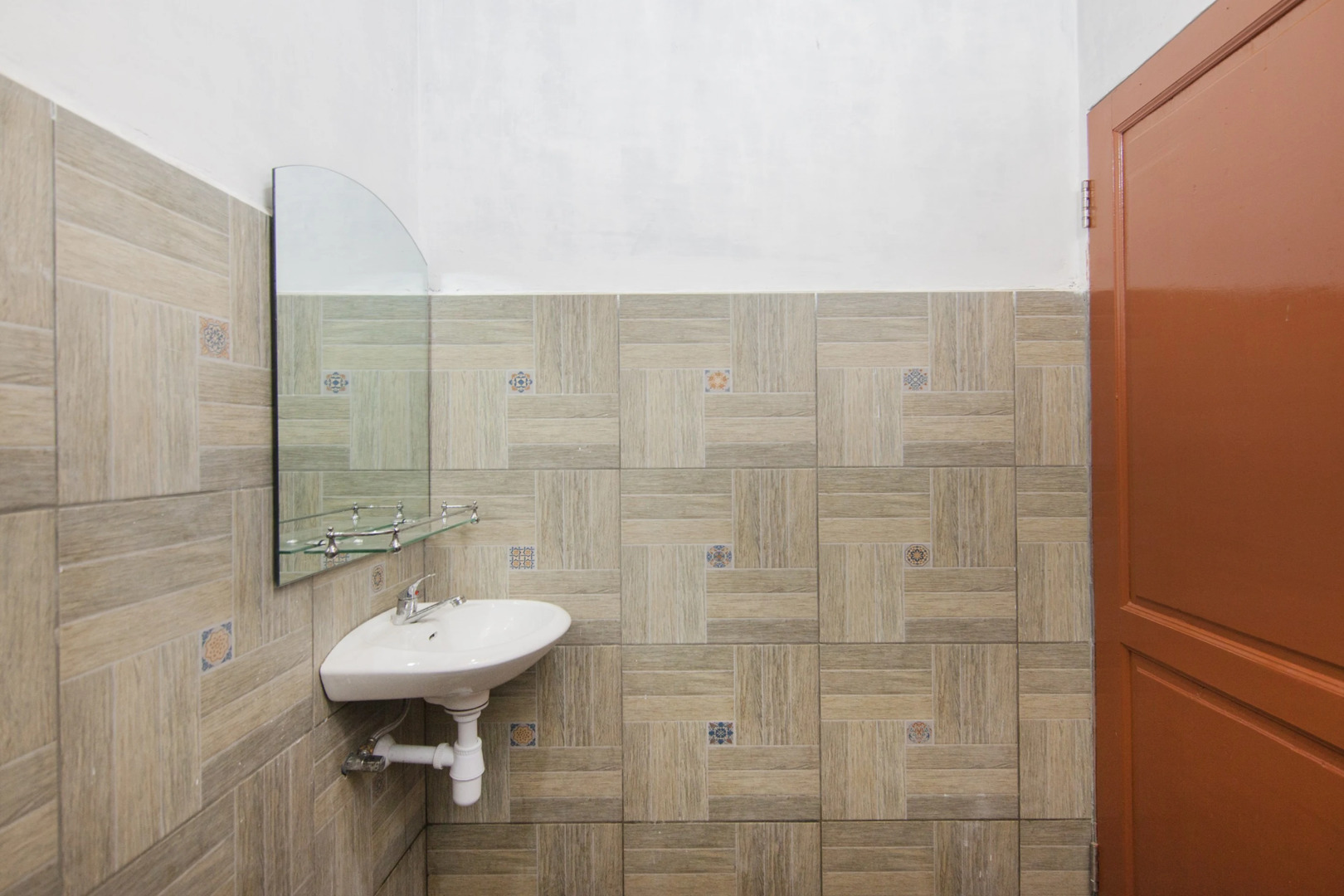 OYO 1543 Sibayak Ncole