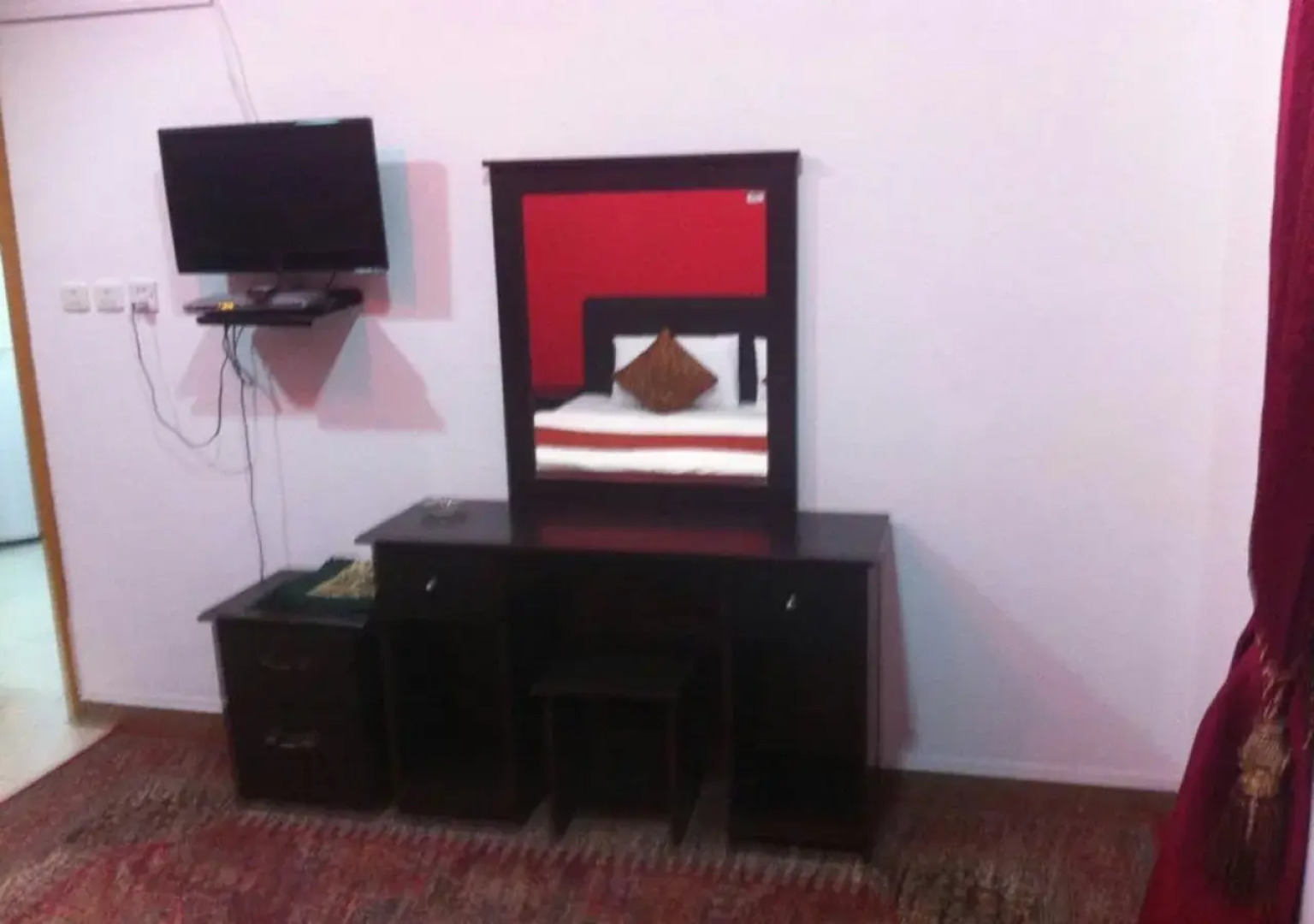 Al Eairy Furnished Apartments Al Baha 2