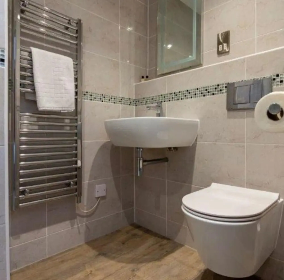 The Victoria Crescent Hotel