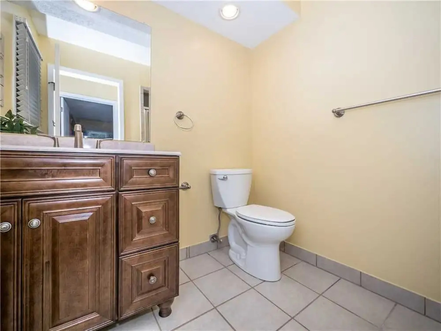 2 Turtle Lane - Three Bedroom Home