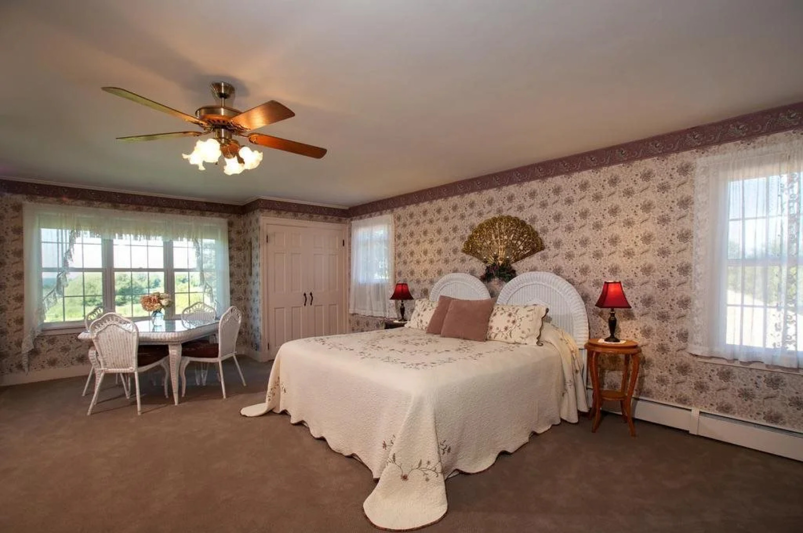 Maxwell Creek Inn Bed and Breakfast