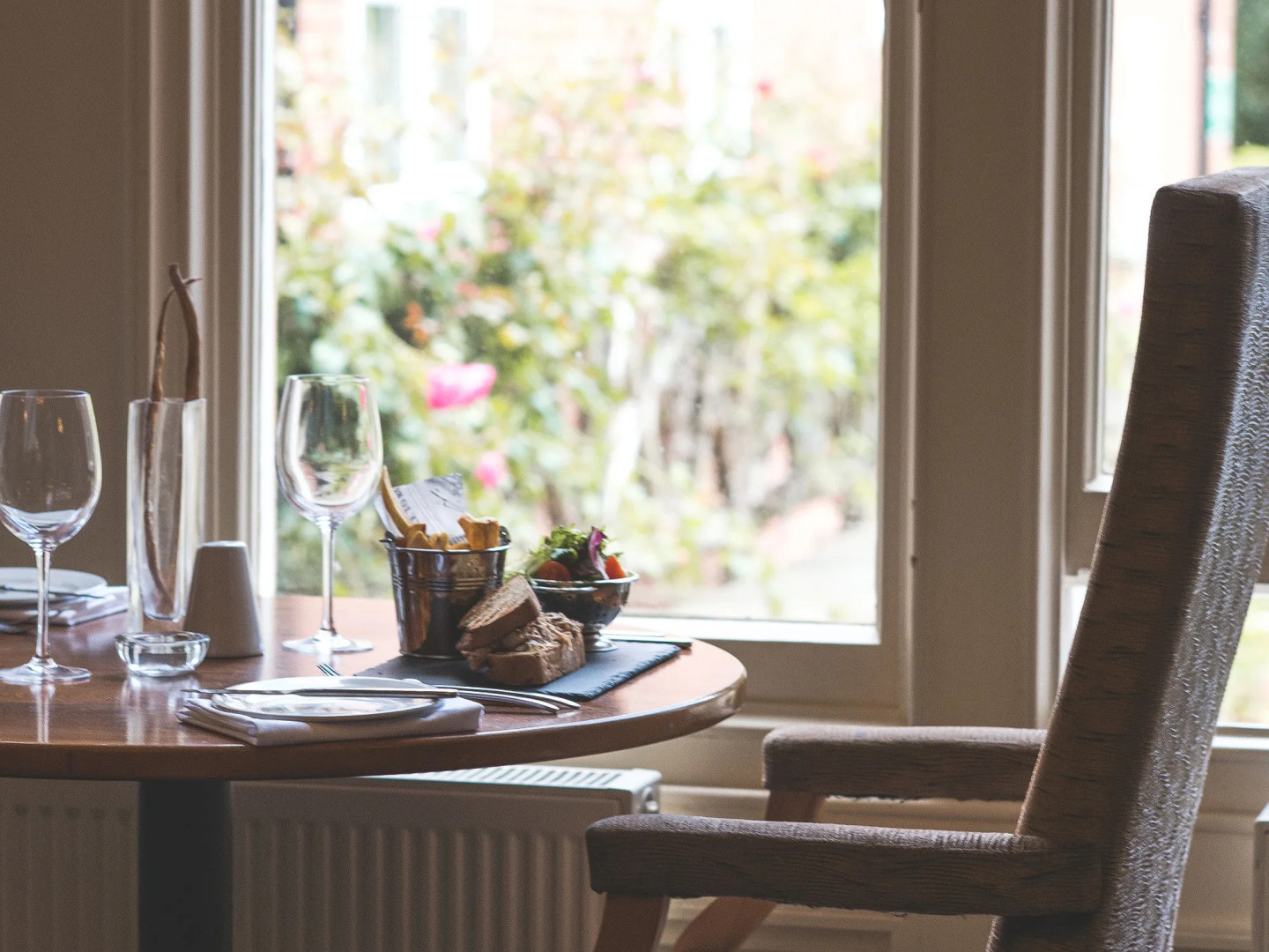 Отель Oaklands Hall