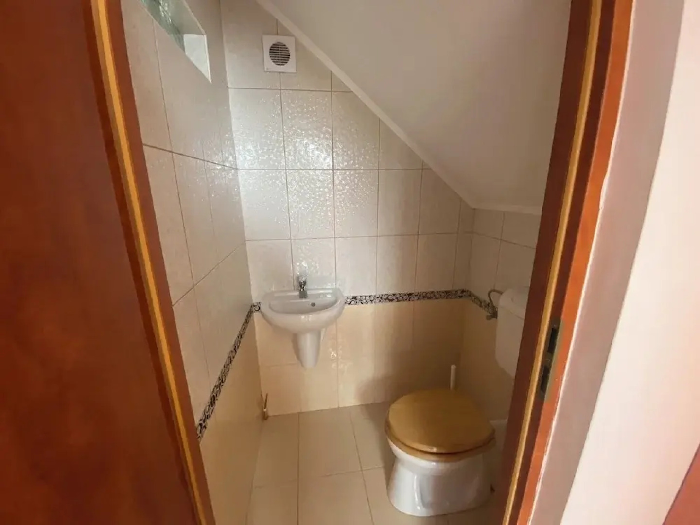 Nora Guesthouse Bed and Breakfast