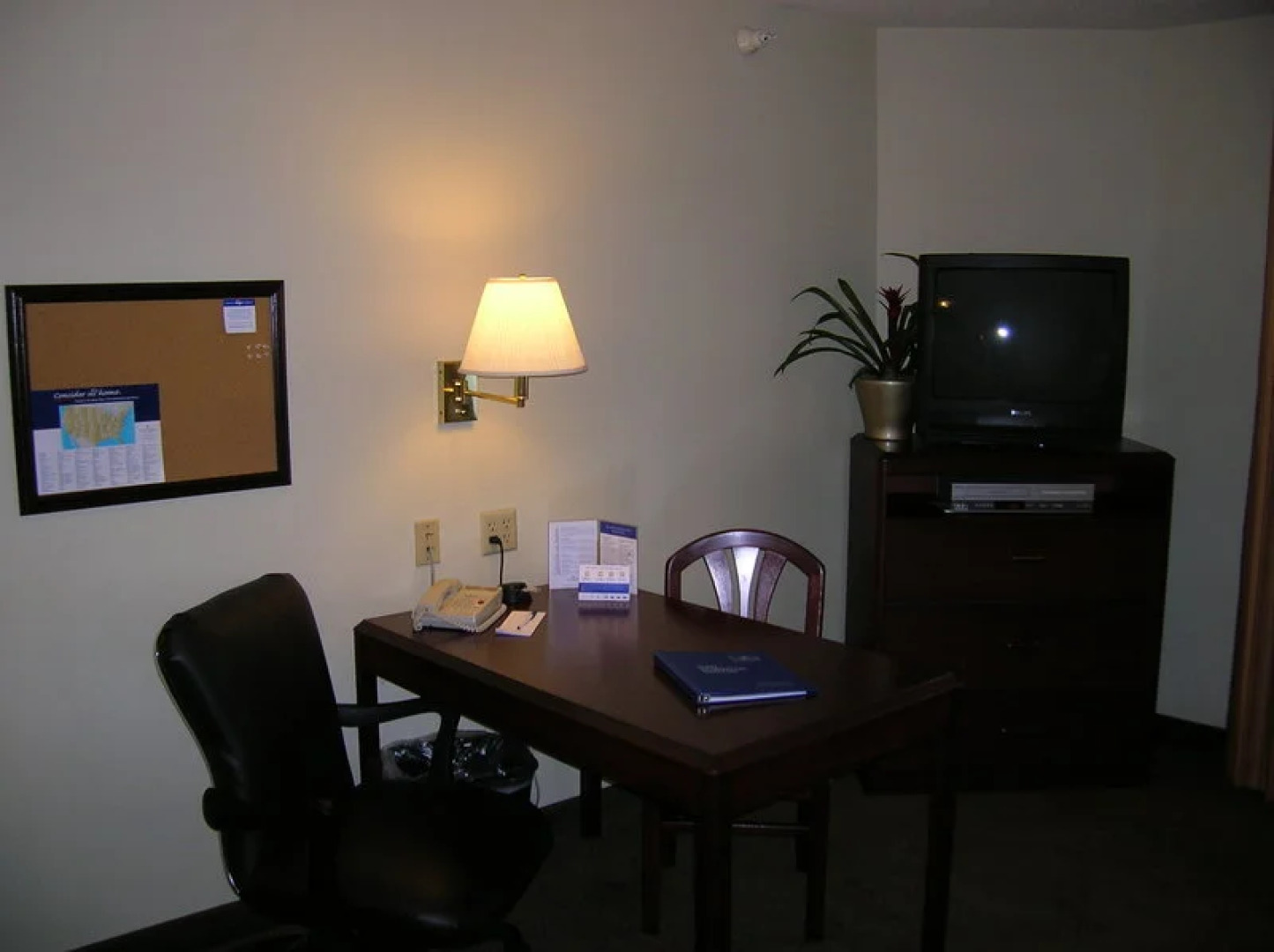 Hawthorn Suites by Wyndham Chicago Hoffman Estates