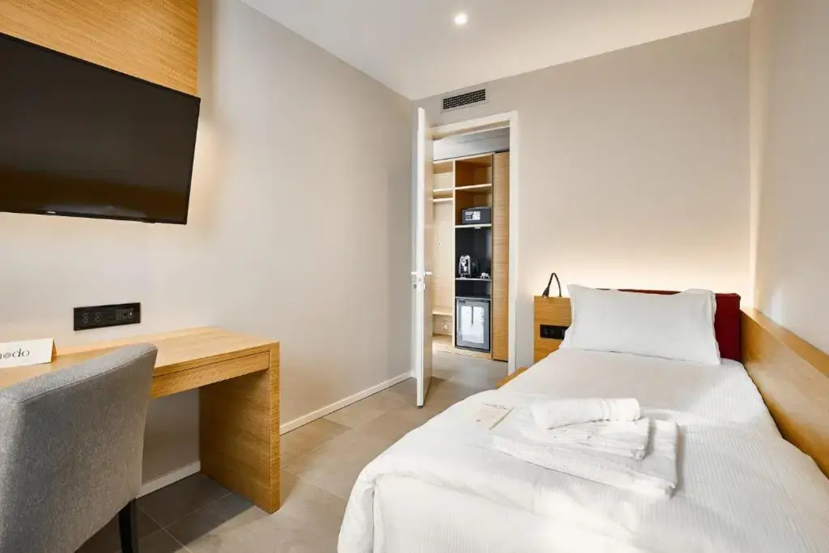 Nodo Hotel