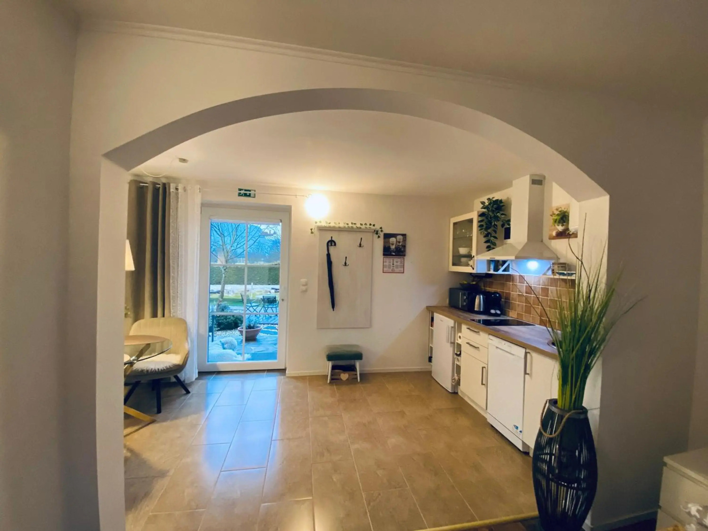 Garden Paradise Bled Apartments - garden, pond and castle view