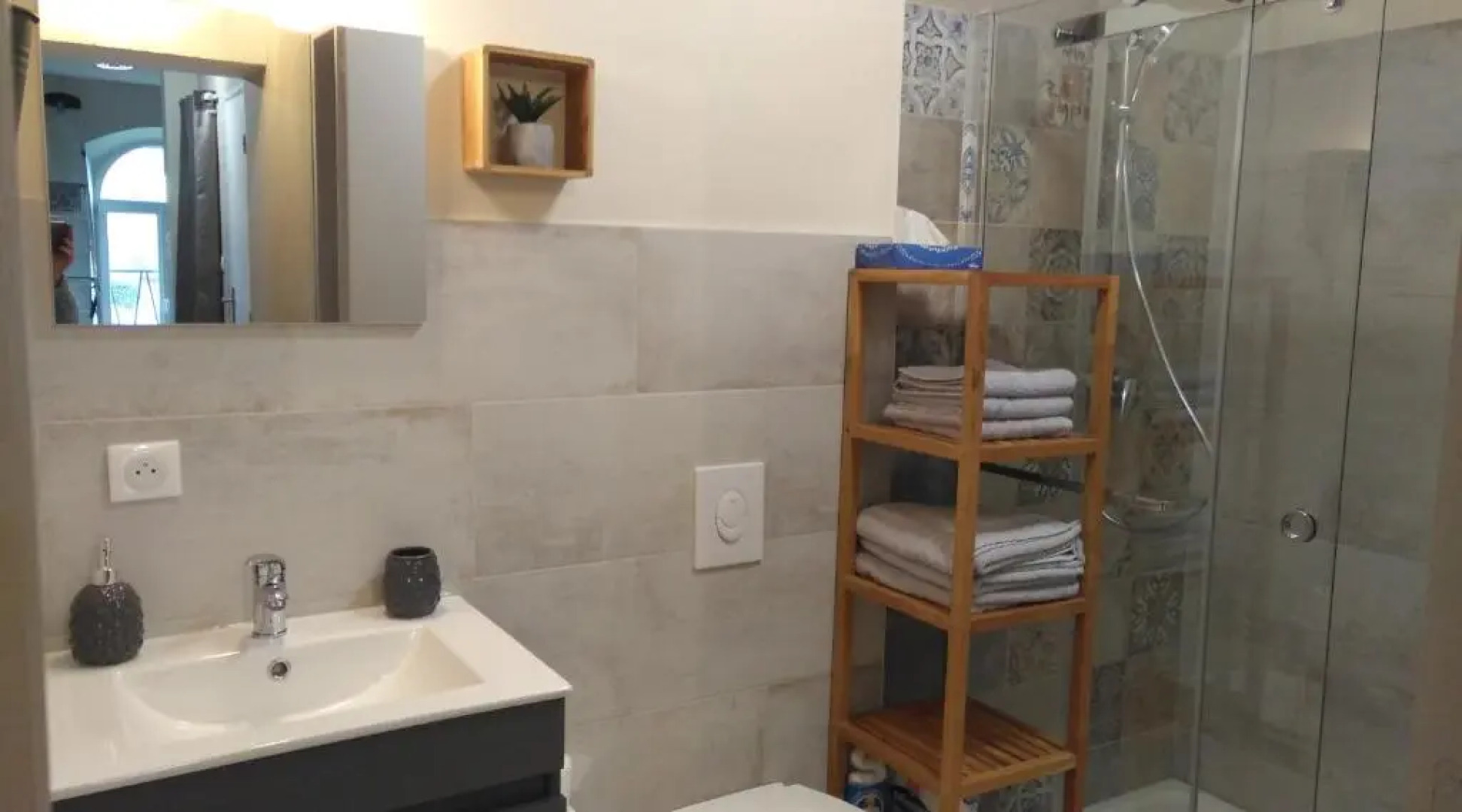 Au 157 - Locations Contrexéville