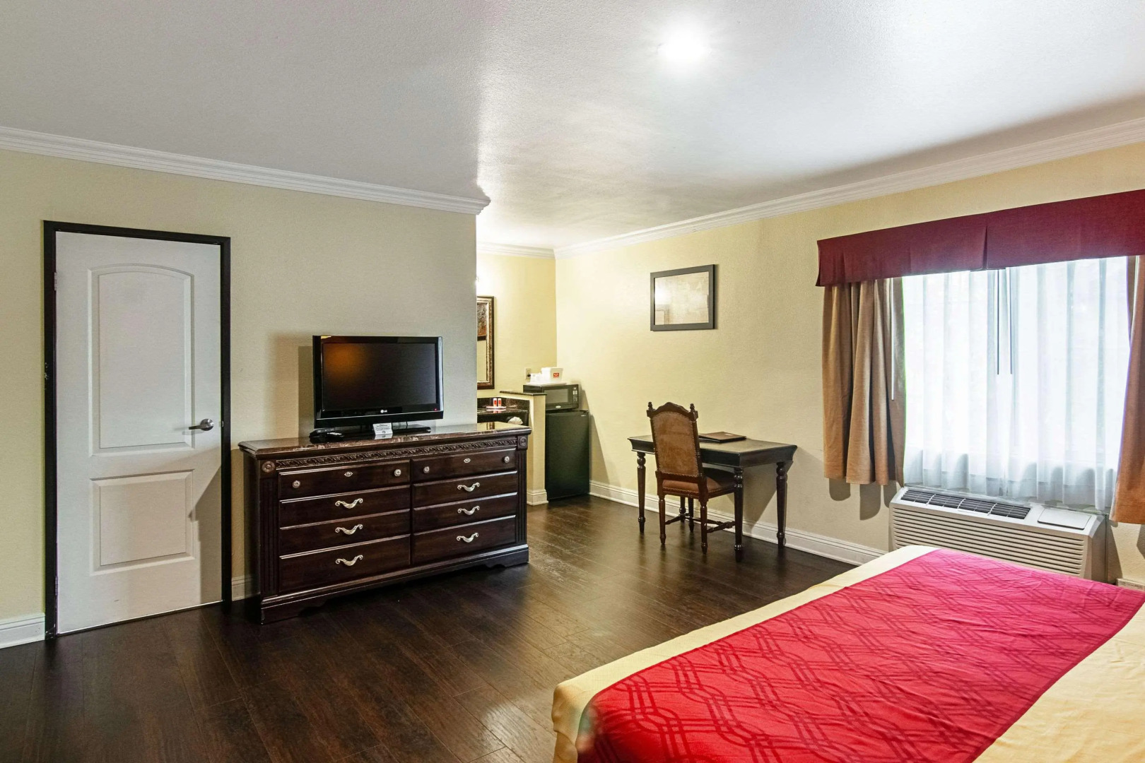 Econo Lodge Long Beach I-405