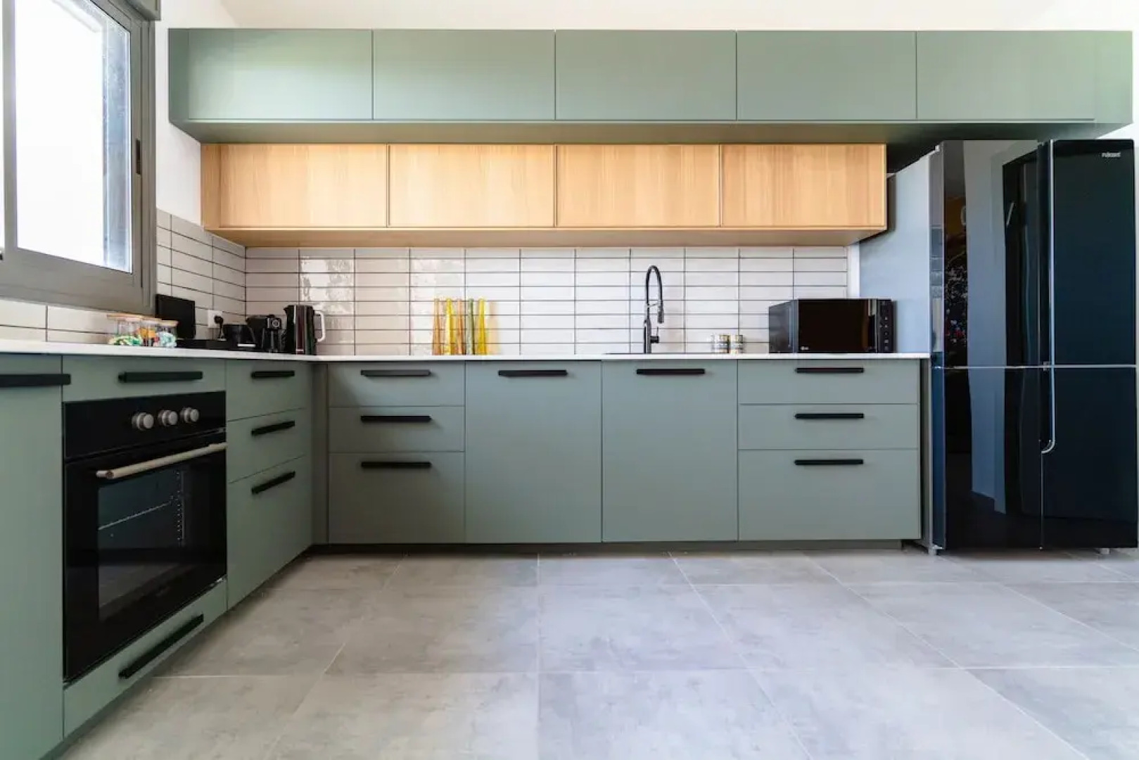 Panoramic Seaview Balcony Escape by Sea N Rent