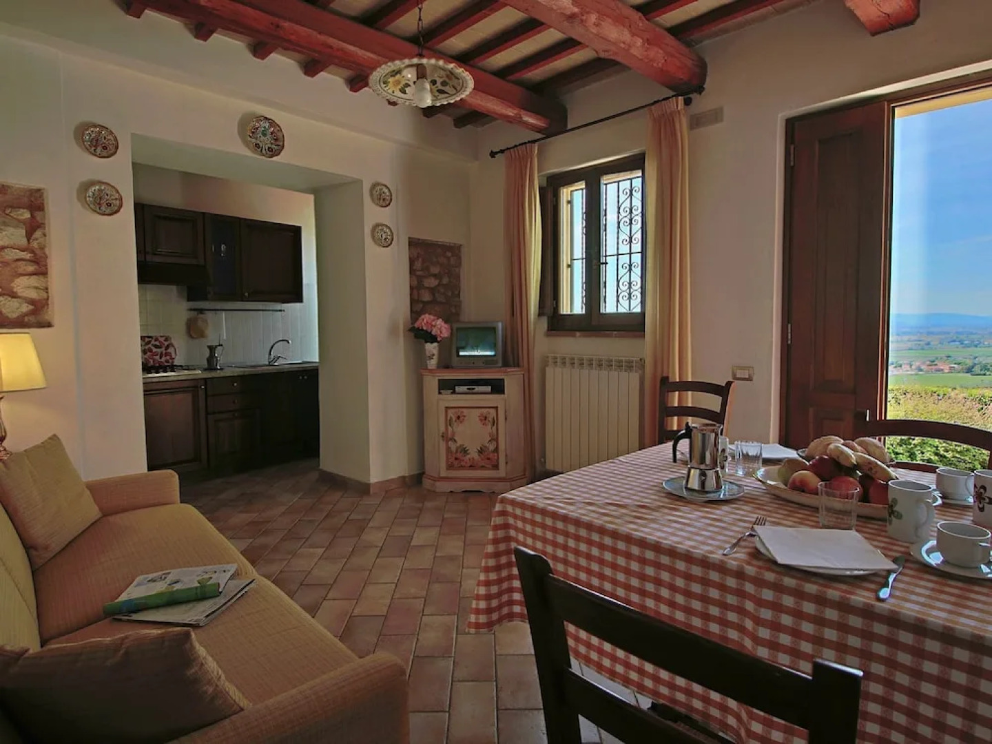 Charming Farmhouse in Trevi With Swimming Pool