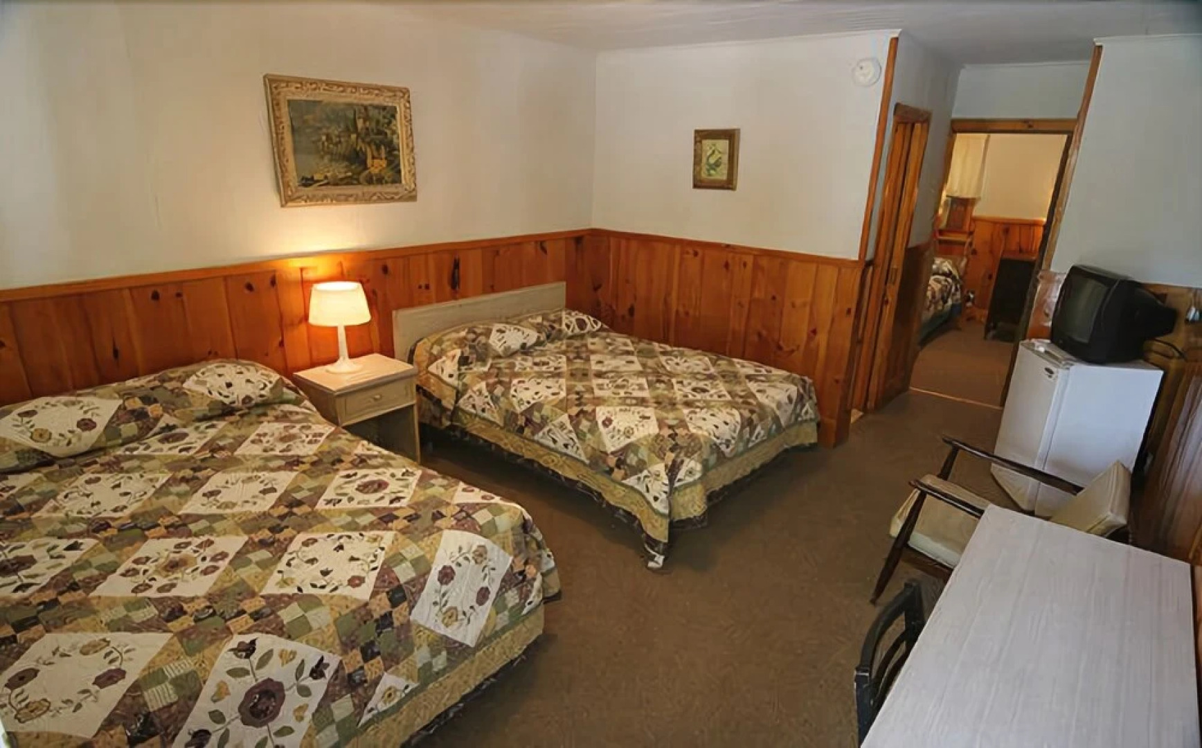 Lee's Motel and Cottages