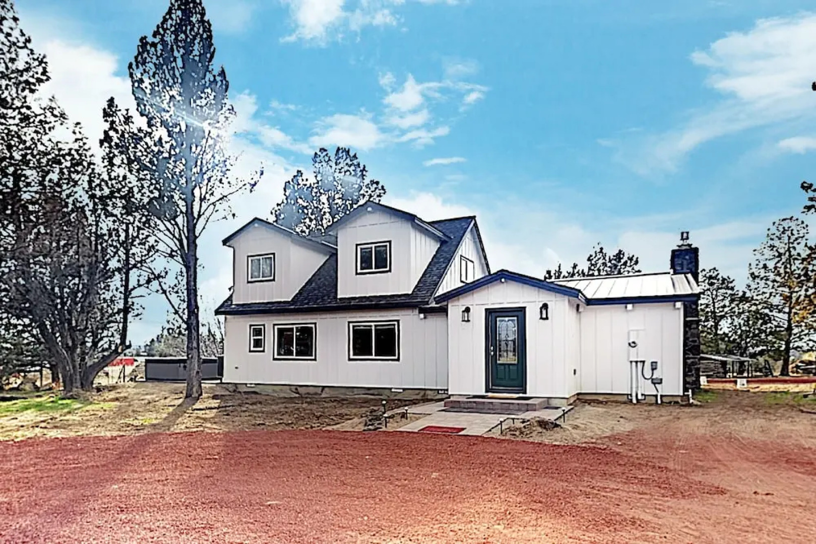 New Listing! Lavish New-build W/ Hot Tub & Firepit 3 Bedroom Home