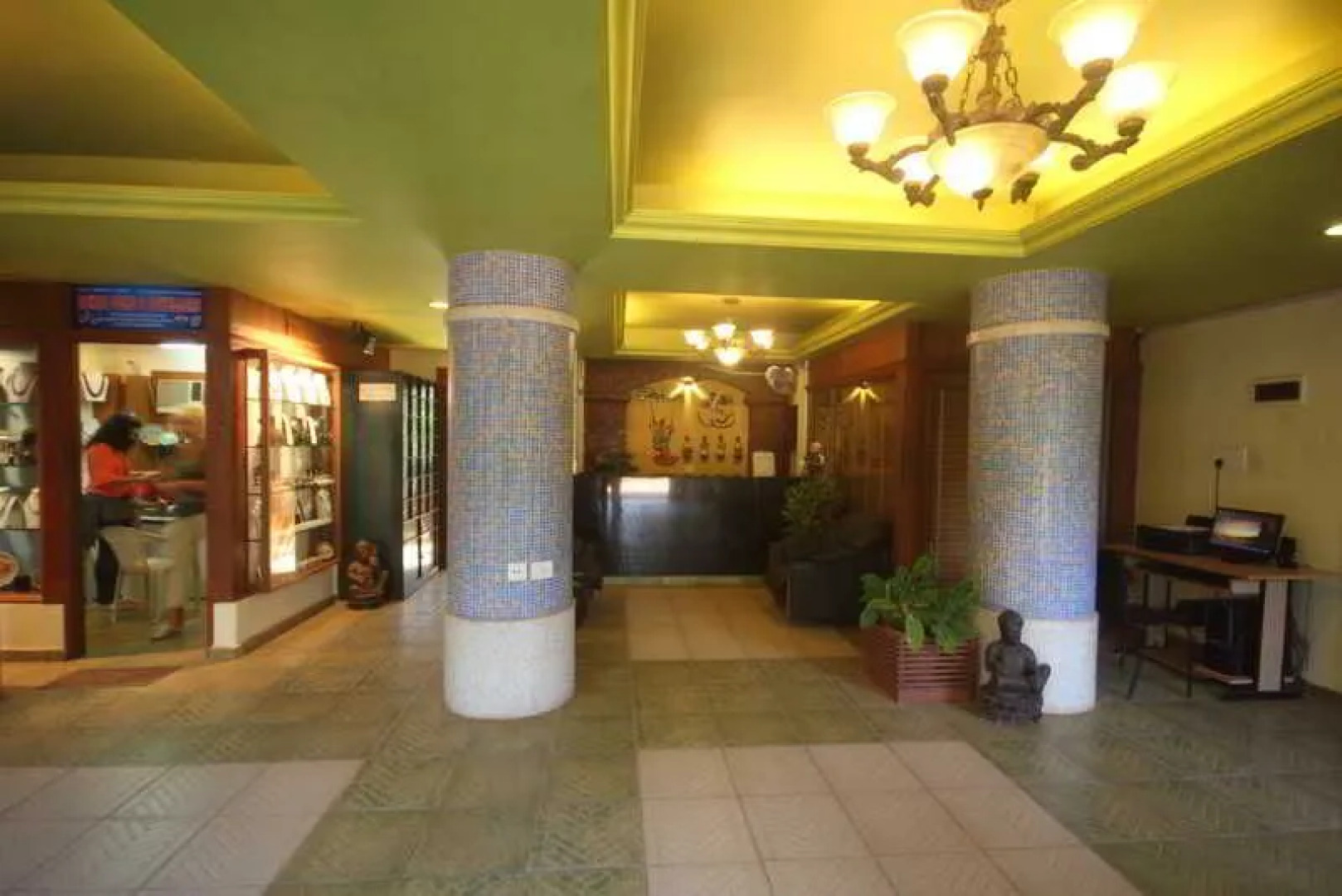 Sodder's Svelton Manor