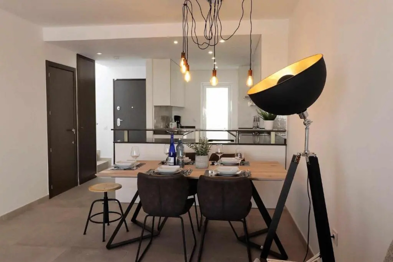 Marysol apartamento de lujo balcón azotea piscina comun a la playa