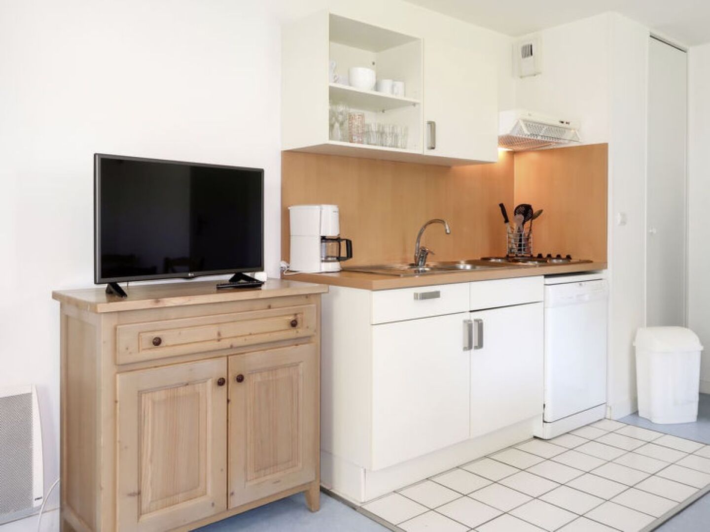 Les Roches Douvres (BCS412)