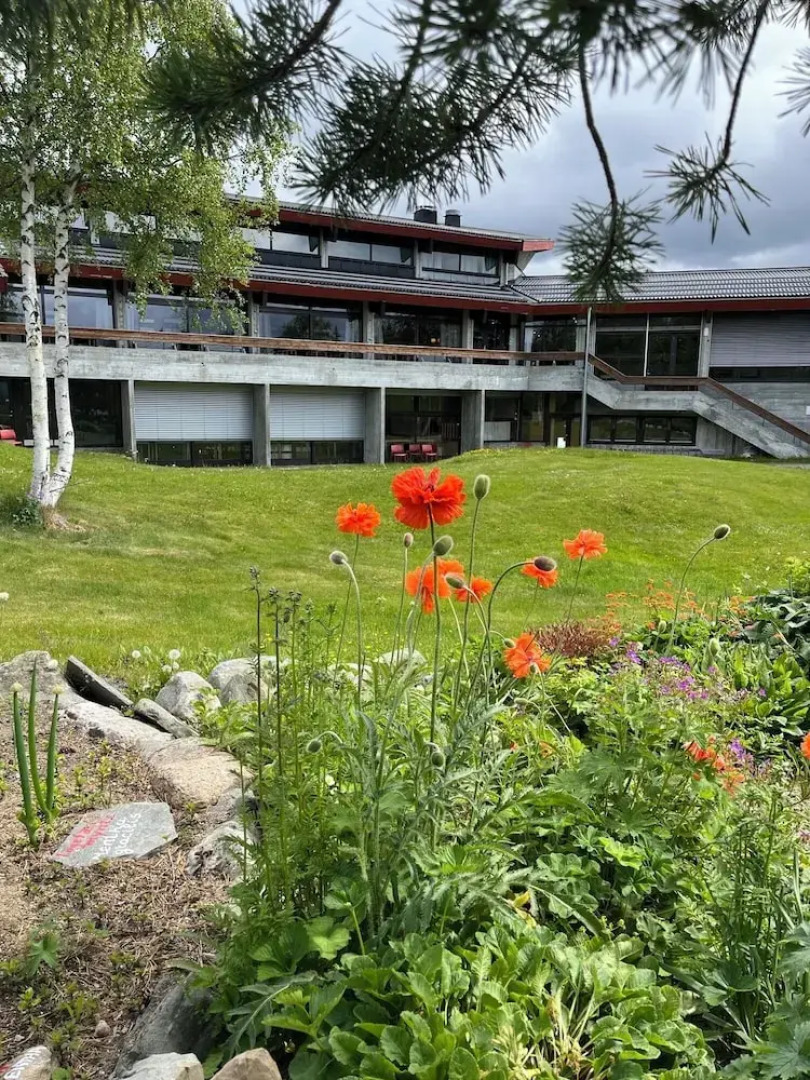 Raulandsakademiet og Vandrerhjem