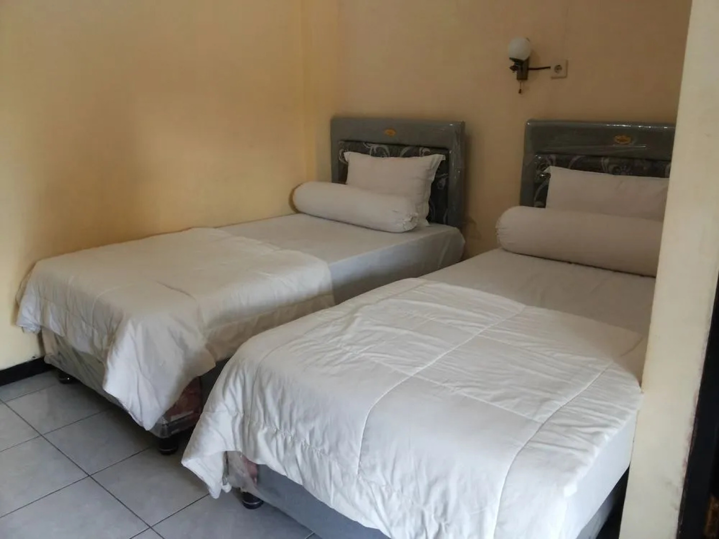 Cahaya Rahman Guesthouse Syariah Penginapan Banjarbaru