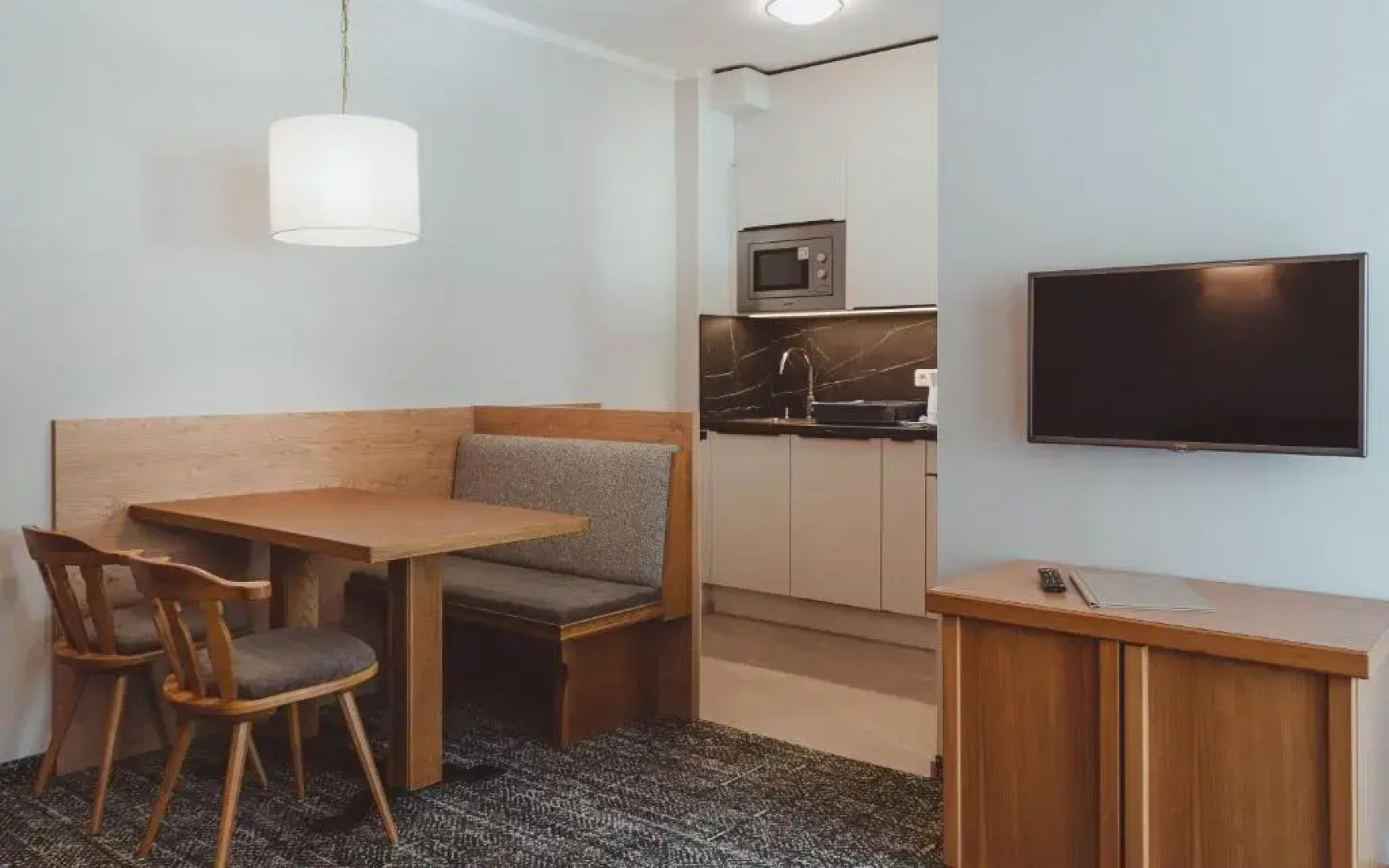 Appartement Hotel Panorama-im Bademantel direkt in die Alpentherme