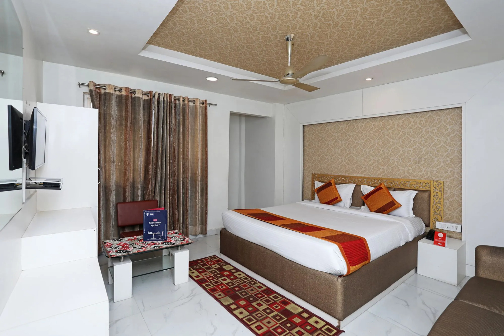 OYO 10277 Hotel Delux Golden