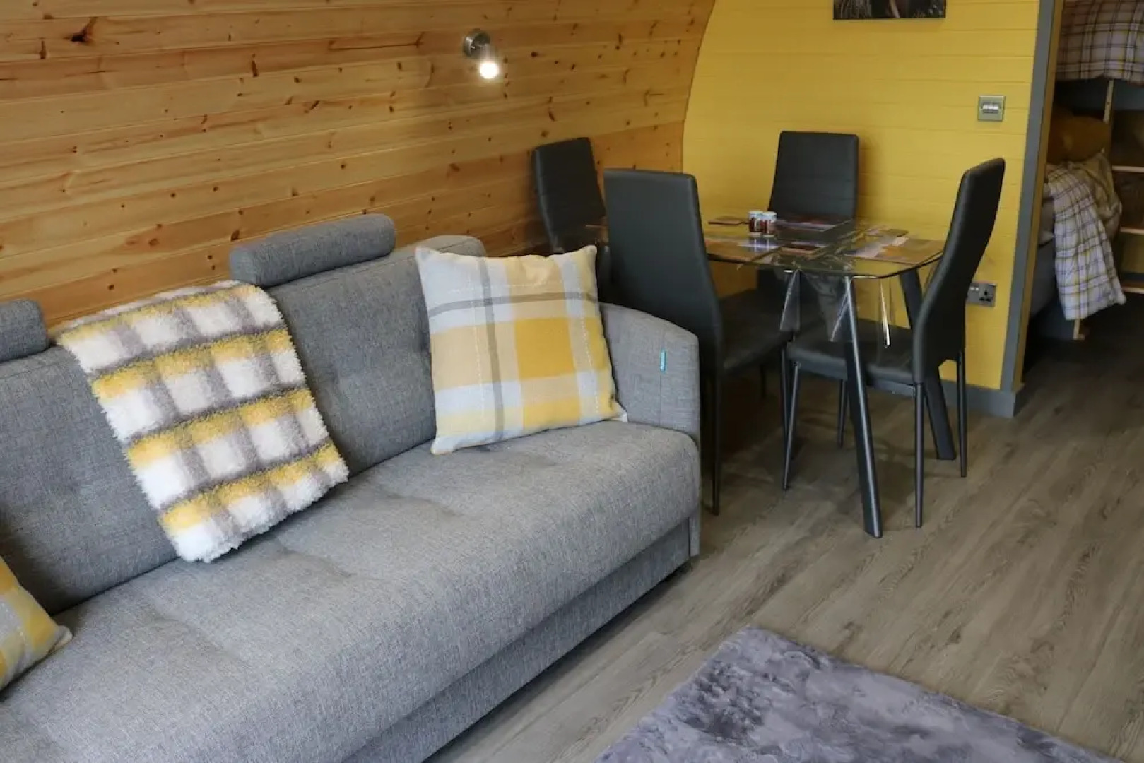 Glampods - 5 Berth Glamping Pod Elgin