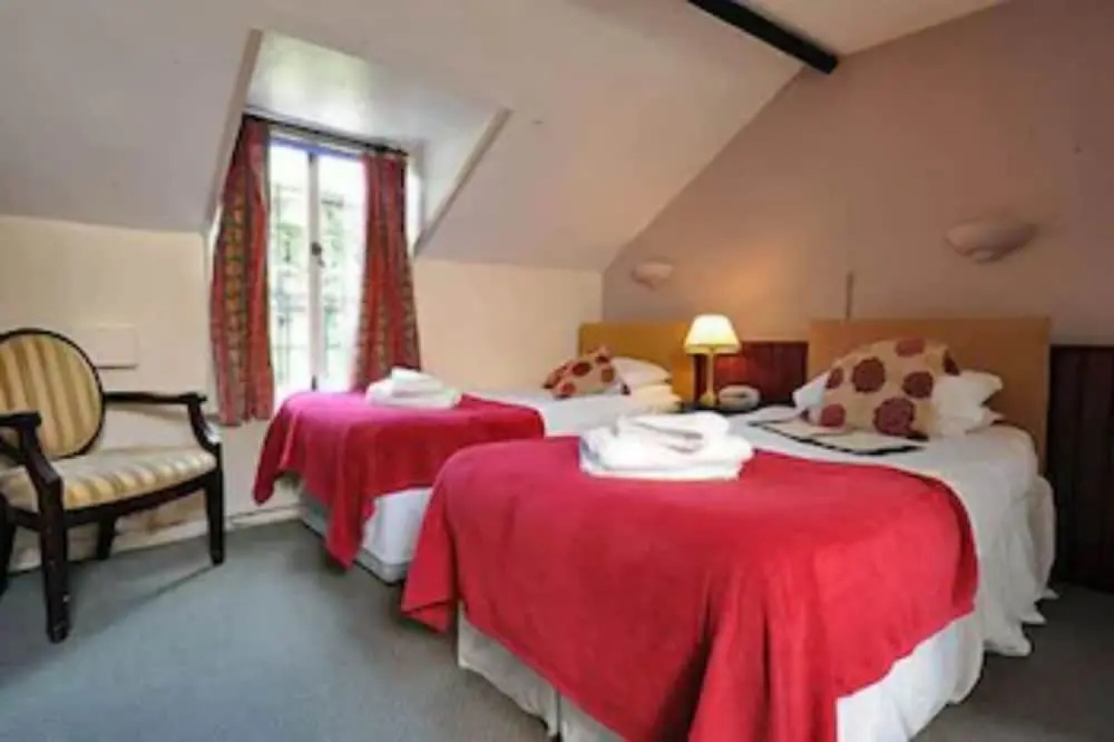 Crown & Cushion Hotel