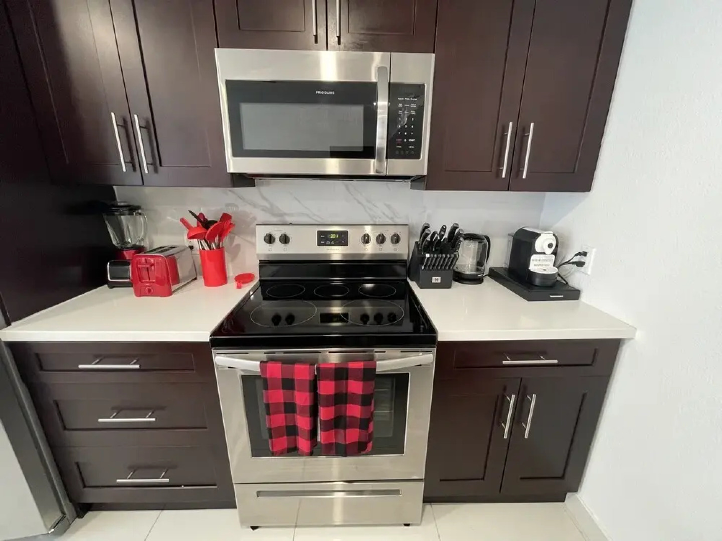 Breathtaking Sky Terrace 4BR/4BA BBQ/BAR  - New Home