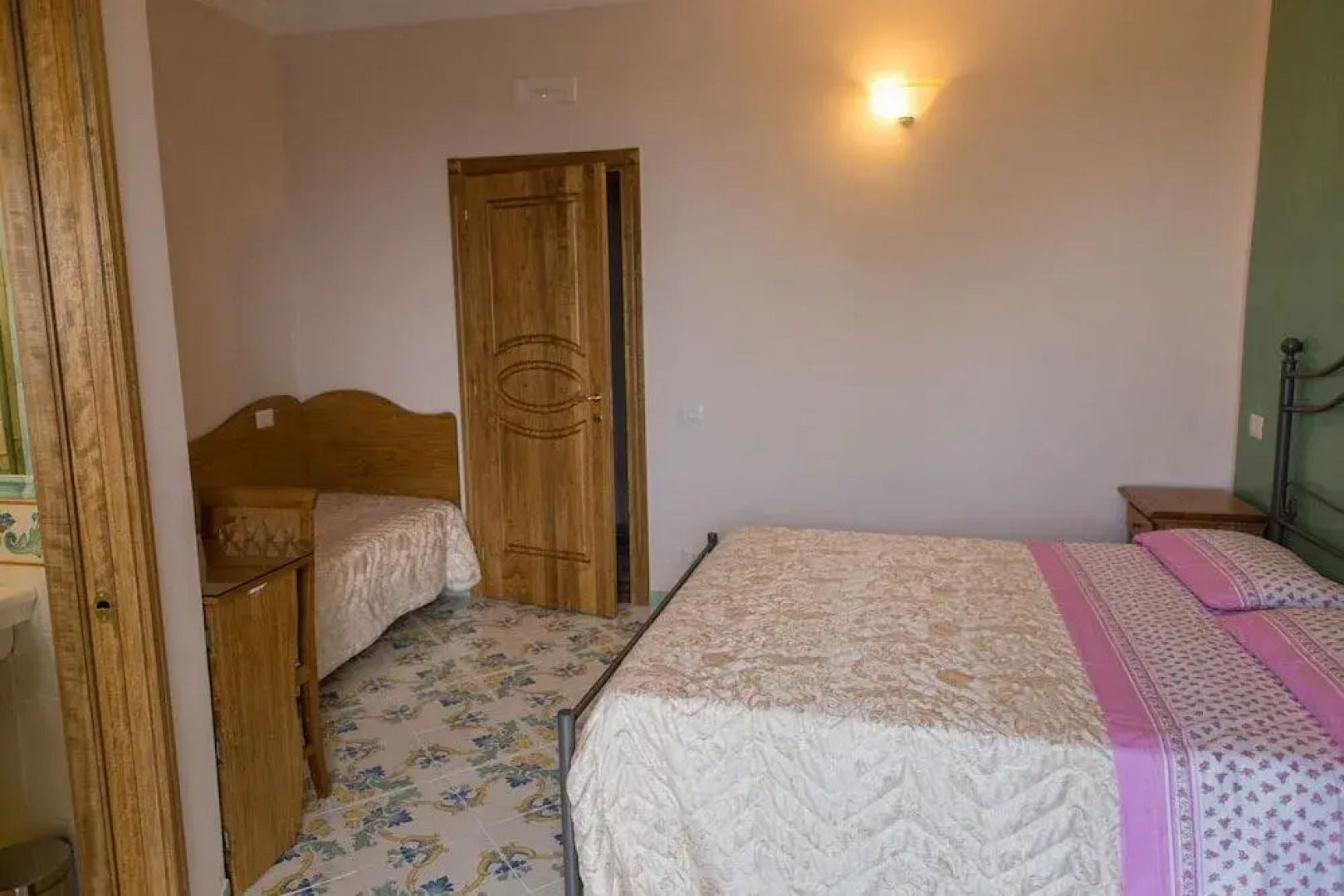 Rianna Rooms & Breakfast