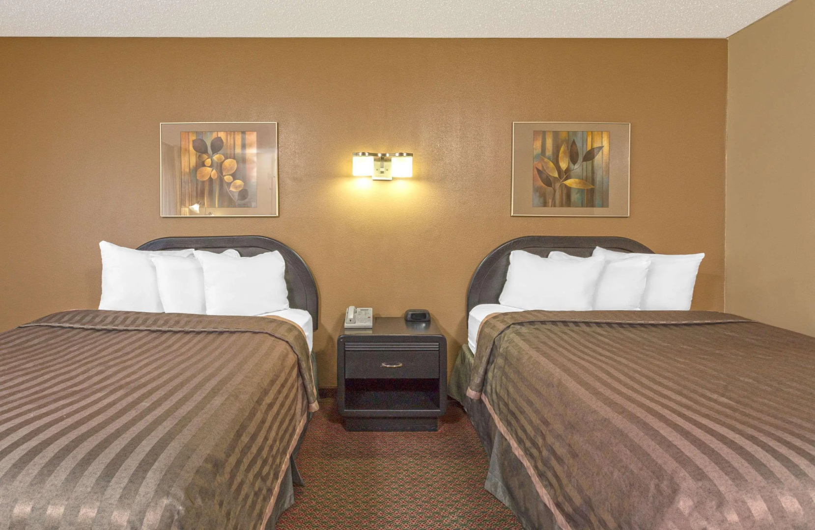 Travelodge by Wyndham Seattle University