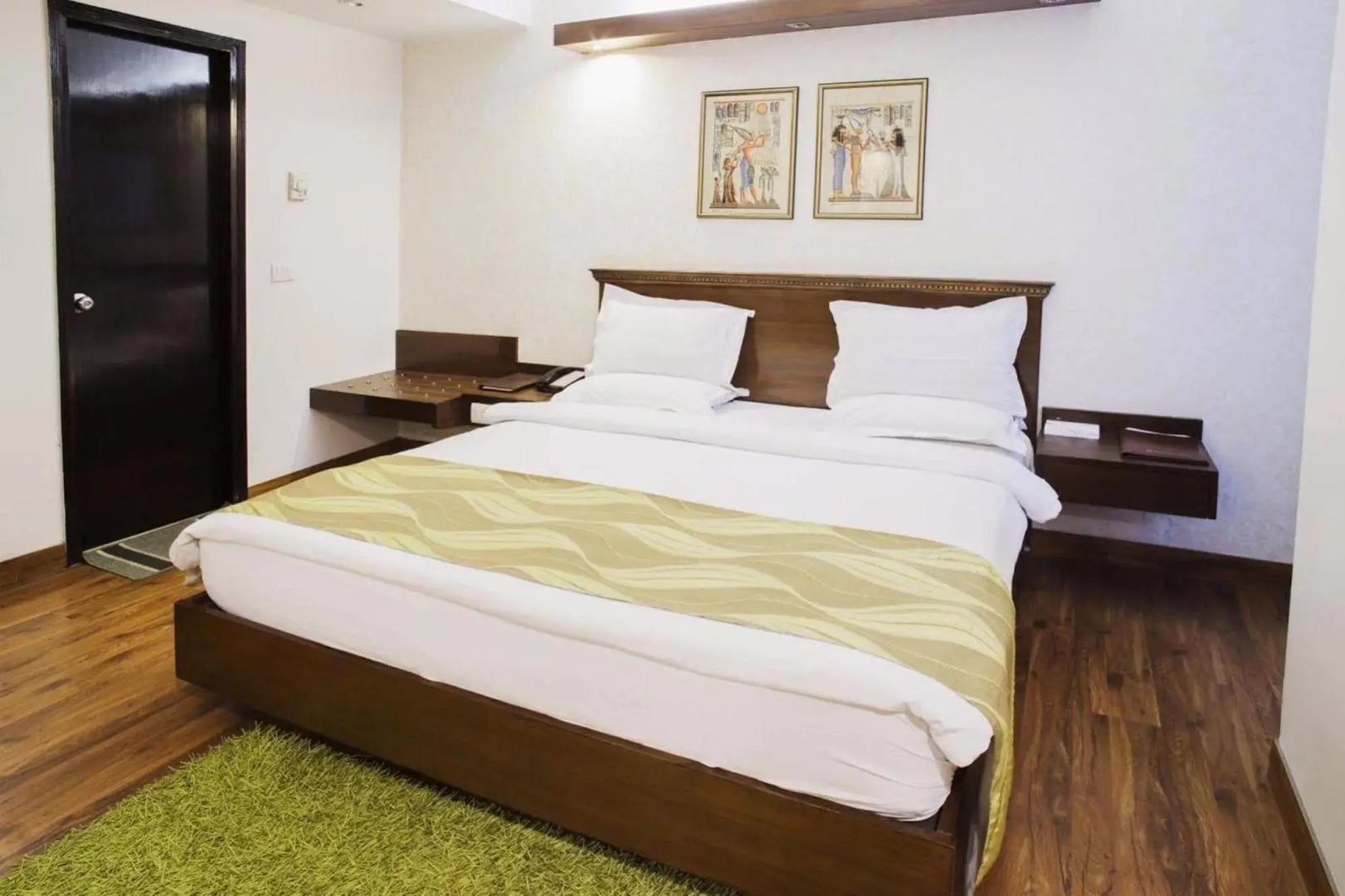 Rockland Hotel - C R Park