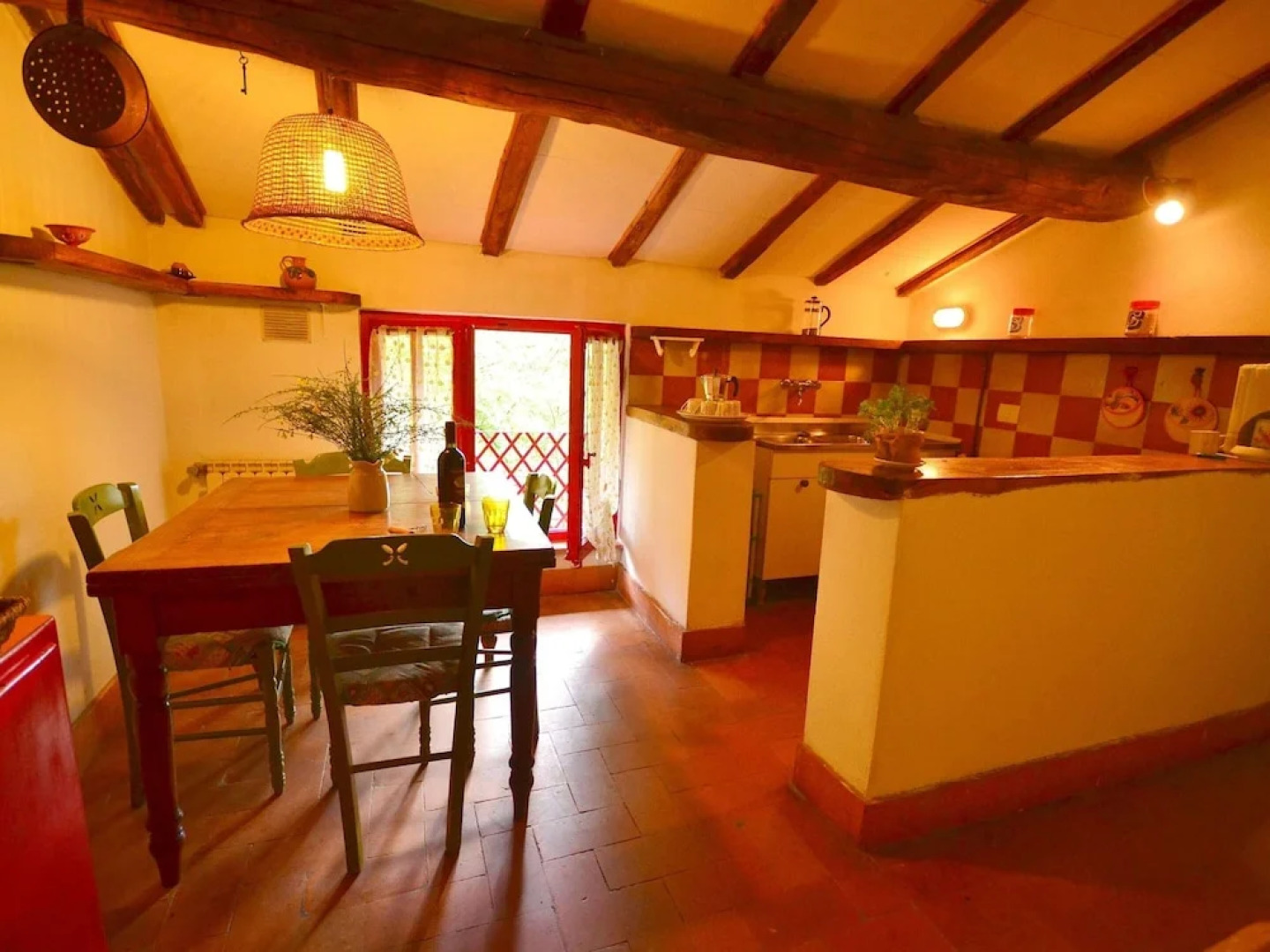 Peaceful Retreat With Shared Pool